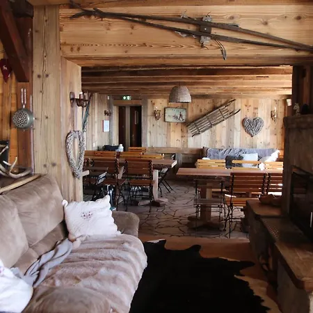 Panzió Le Schallern - Acces A Pieds Depuis Le Gaschney Muhlbach-sur-Munster