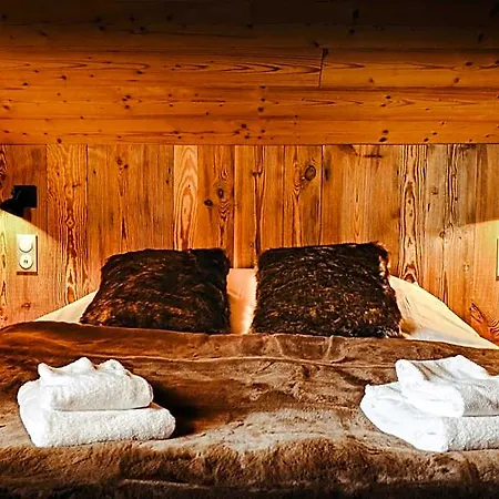 Le Schallern - Acces A Pieds Depuis Le Gaschney Bed & Breakfast 3*